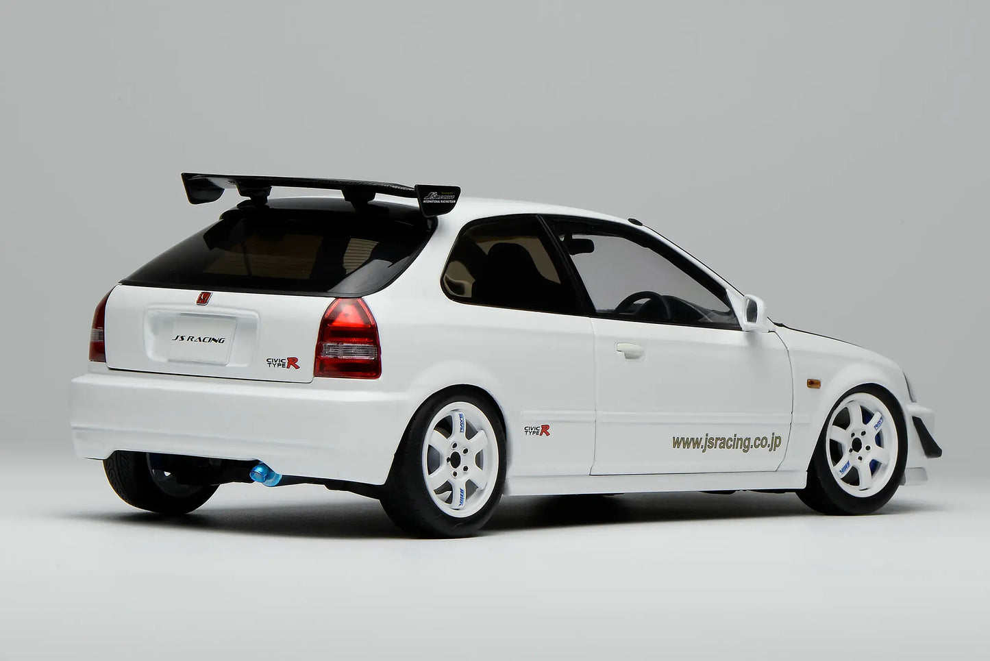 MOTORHELIX Honda Civic Typer-R (EK9) J's Racing 2001 White | 1:18