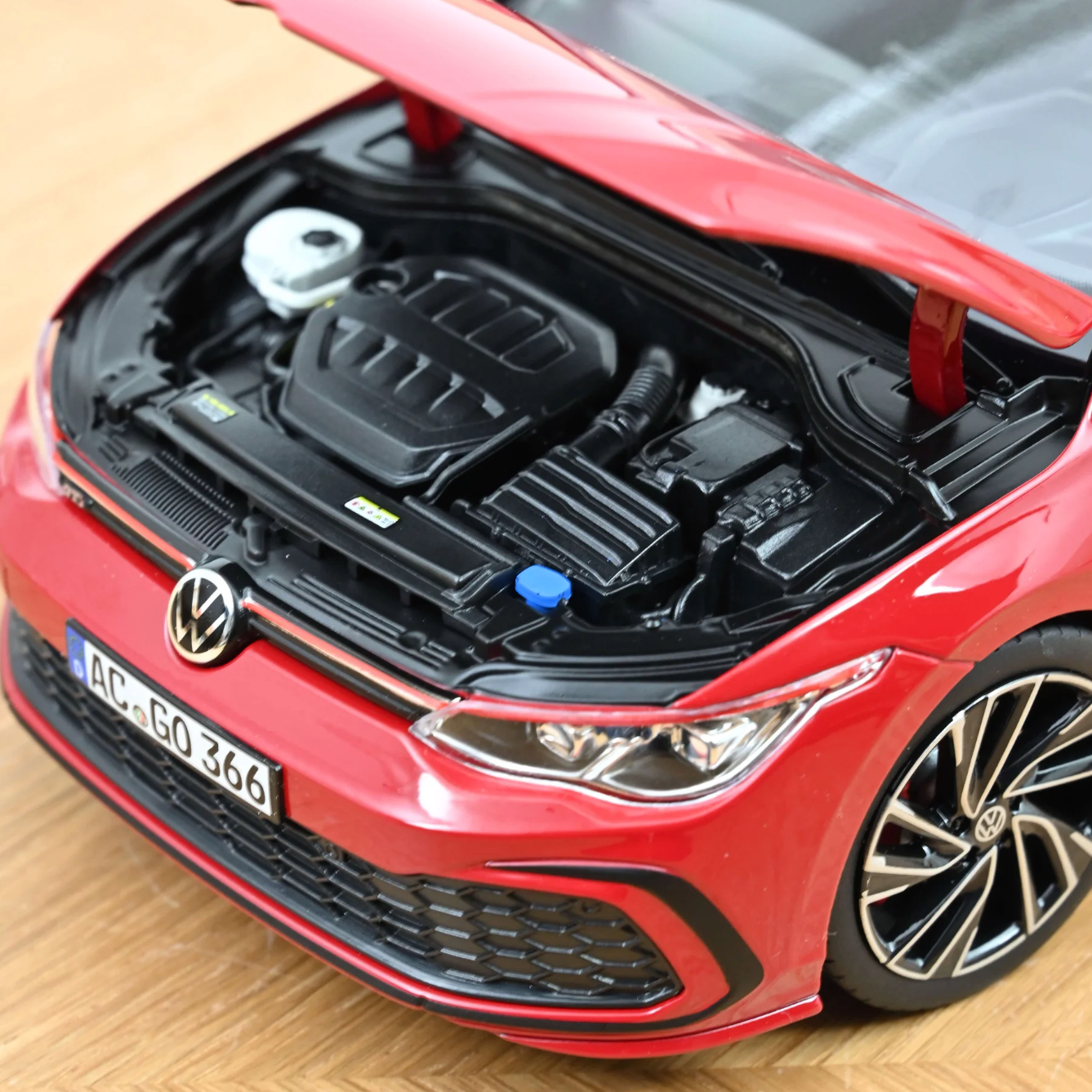 NOREV VW Golf GTI 2020 Tornado Red | 1:18 - PRE ORDINE