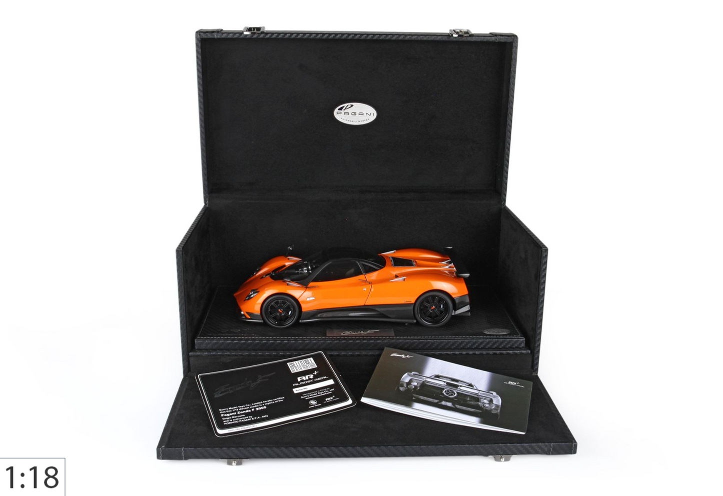 BBR 1:18 Pagani Zonda F (Carbon Pack) - IN ARRIVO