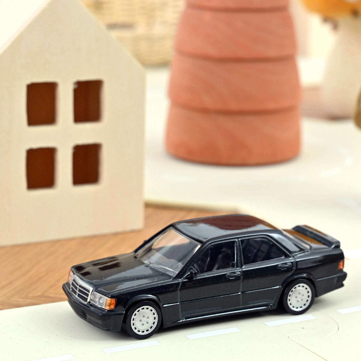 NOREV Mercedes-Benz 190E 2.3 16 1984 Black | 1:43 Jet-car