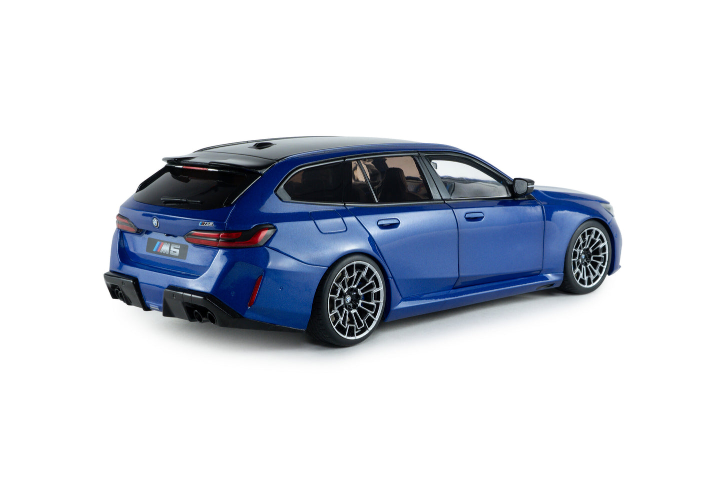 SOLIDO BMW M5 Touring M Marina Bay Blue Metallic 2024 | 1:18