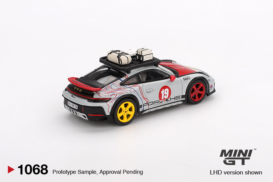 MINI GT Porsche 911 Dakar "Uncle Rally" | 1068