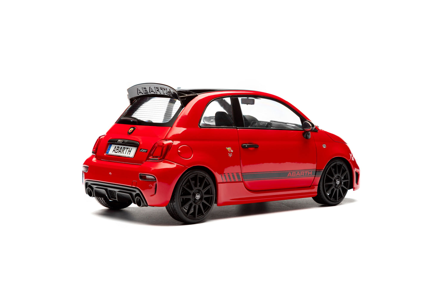 SOLIDO Fiat 595 Abarth 2023 | Red 1:18