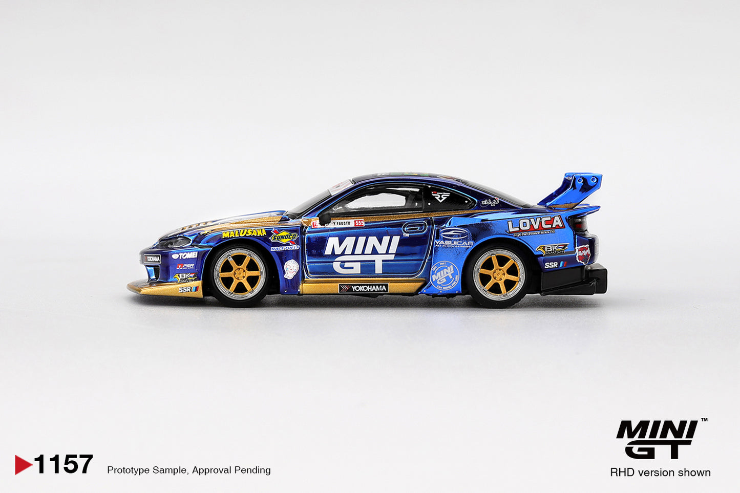 MINI GT Nissan LB-Super Silhouette S15 SILVIA #555 Formula Drift | 1157