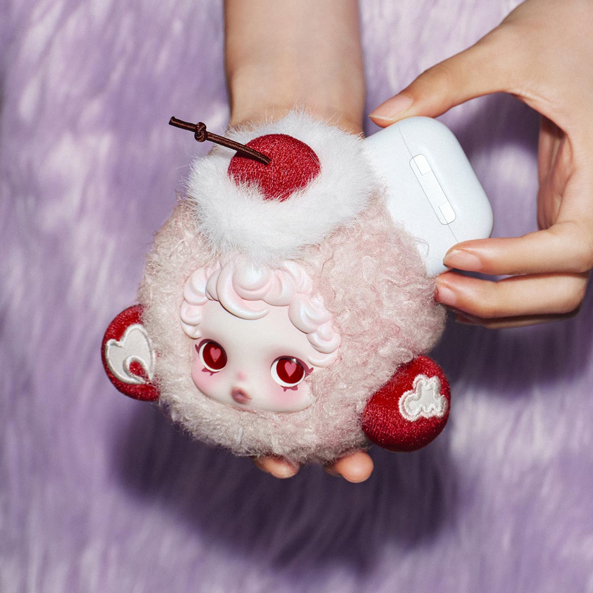 POP MART Skullpanda You Found Me! | Earphone Bag - Moldy Muffin