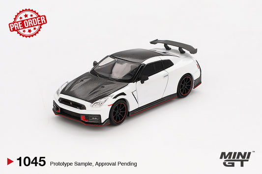 MINI GT Nissan GT-R (R35) Nismo 2024 Pearl White | 1045 - PRE ORDER