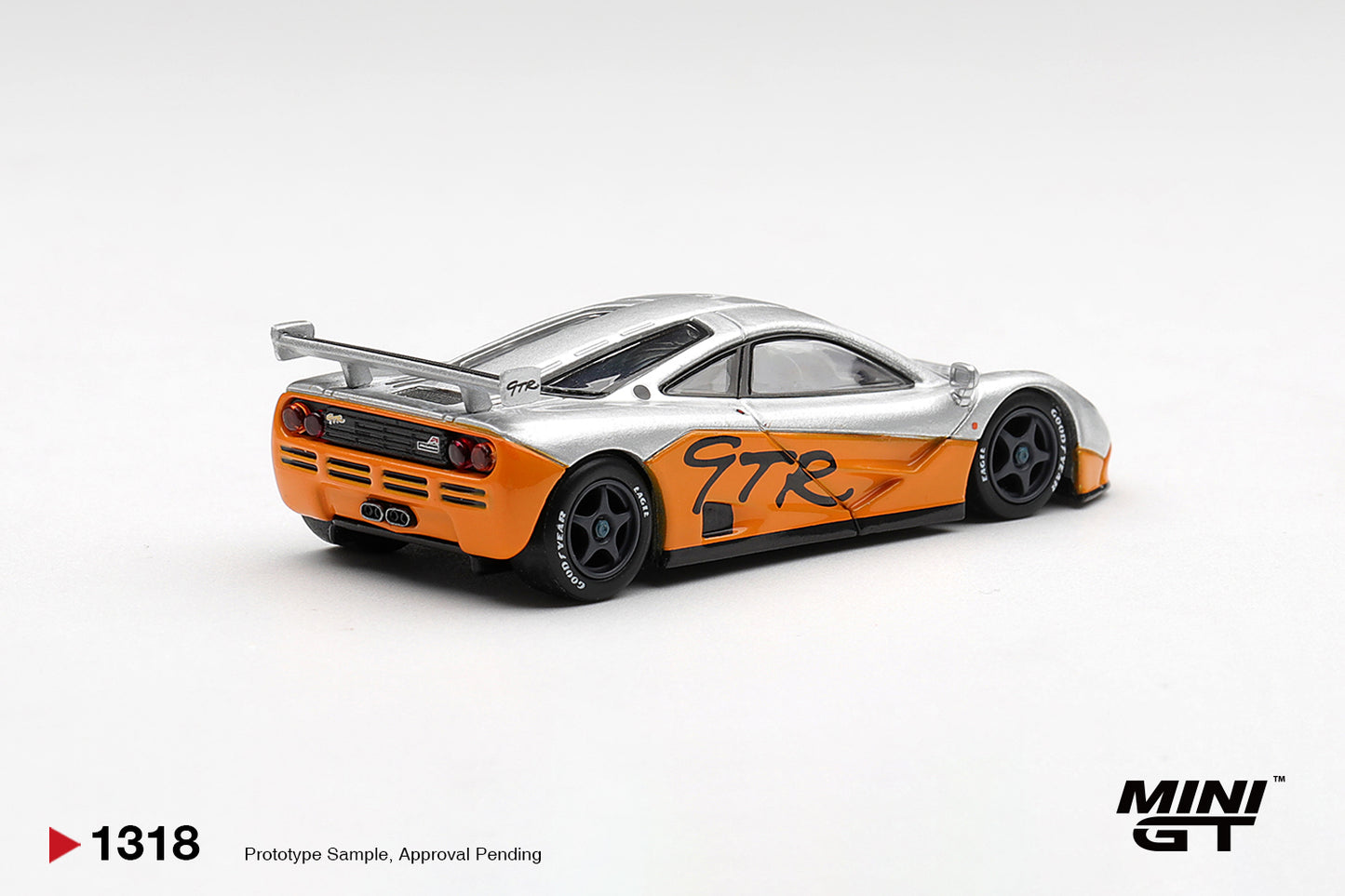 MINI GT McLaren F1 GTR 1995 | 1318 - PRE ORDER
