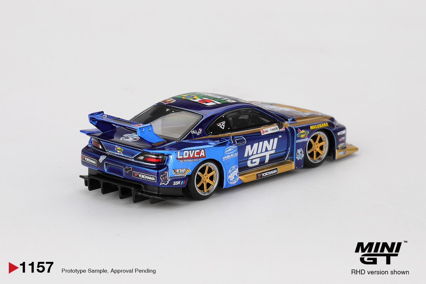 MINI GT Nissan LB-Super Silhouette S15 SILVIA #555 Formula Drift | 1157