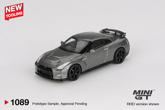 MINI GT NISSAN GT-R 2013 Dark Metal Gray (NISMO R35 CRS Version) | 1089