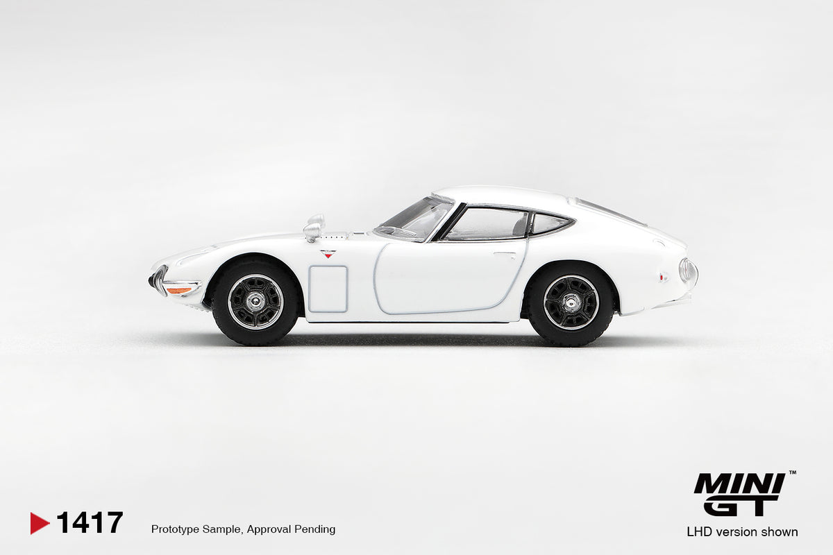 MINI GT Toyota 2000GT  Pegasus White | 1417 - PRE ORDER