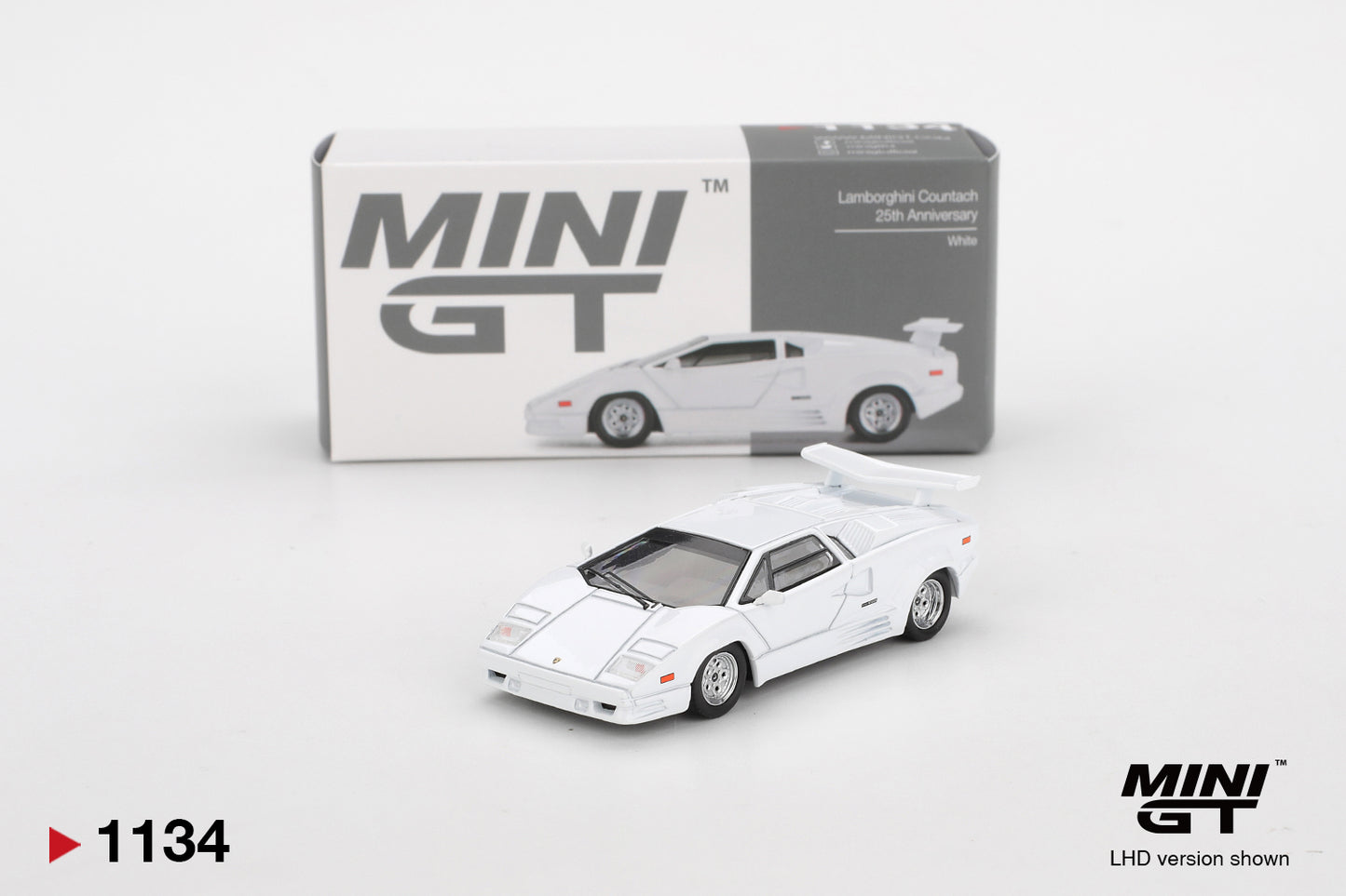 MINI GT Lamborghini Countach 25th Anniversary White | 1134