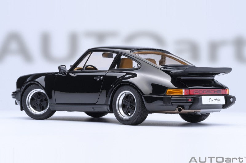 AUTOART Porsche 911 (930) 3.0 Turbo 1974 | Black 1:18 - PRE ORDER