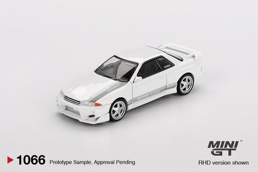 MINI GT Nissan Skyline GT-R (R32) VeilSide Combat C-I White | 1066