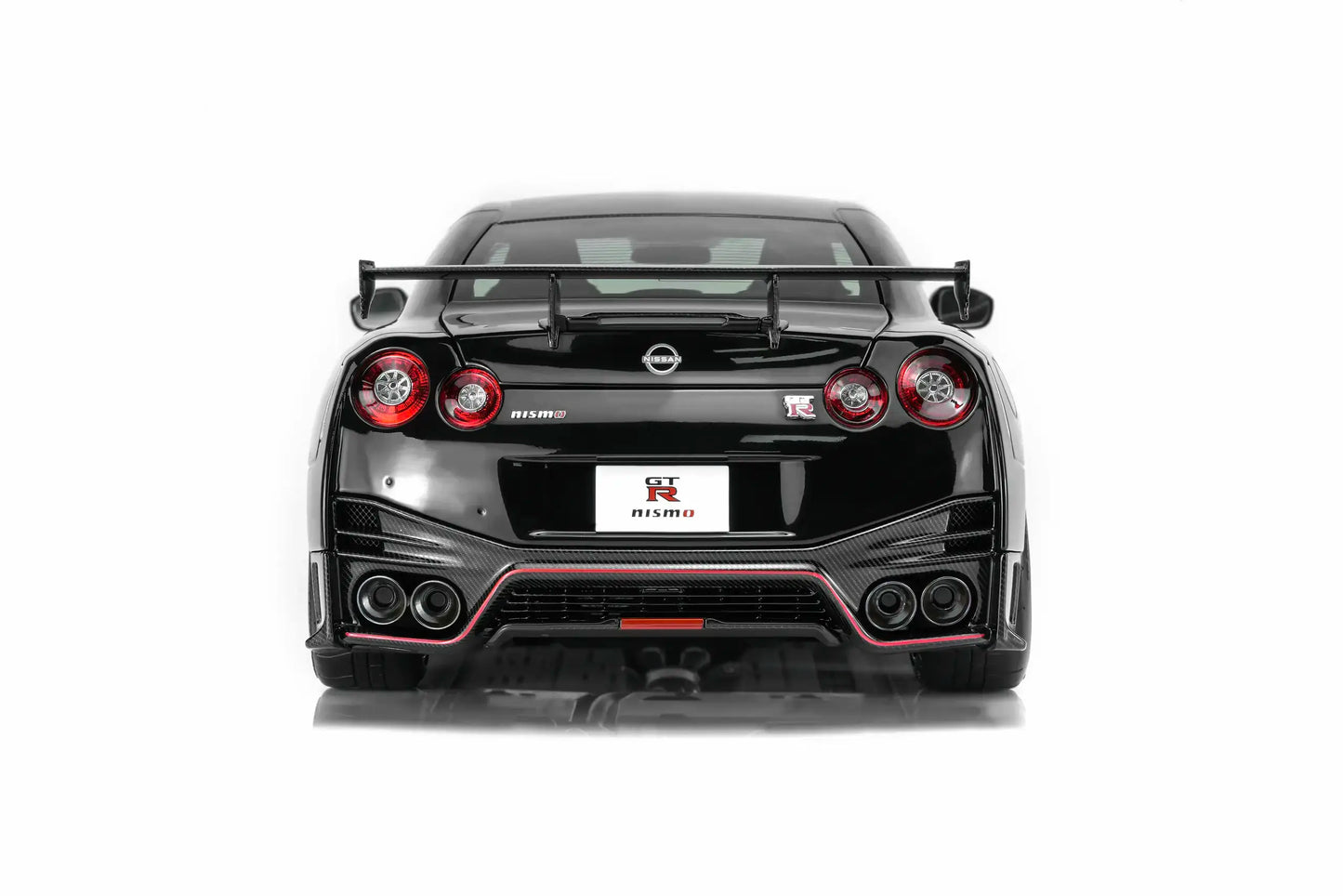 MOTORHELIX Nissan GT-R NISMO (R35) 2022 NISMO Black Pearl | 1:18