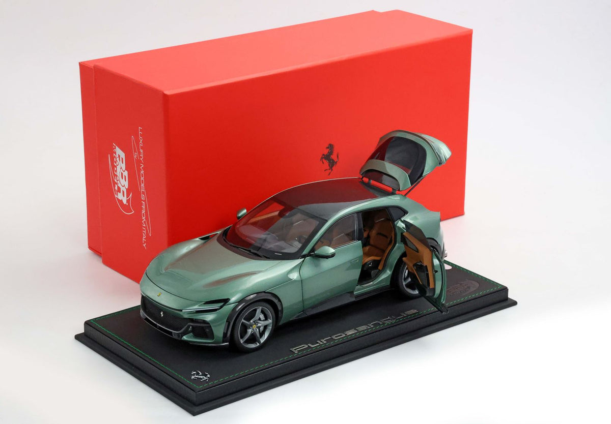 BBR 1:18 Ferrari Purosangue Verde Dora | Luxury Pack