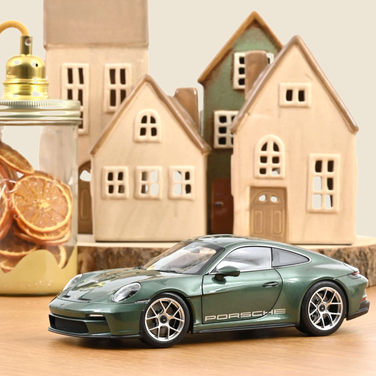 NOREV Porsche 911 S/T 2023 Malachite Green | 1:18