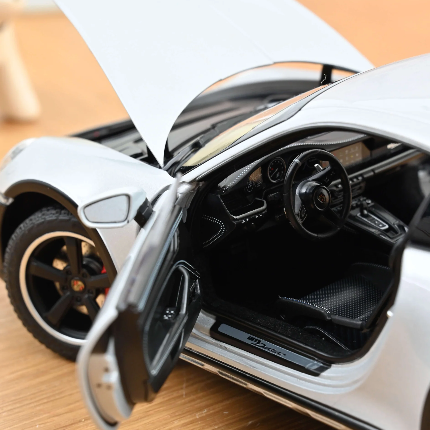 NOREV Porsche 911 Dakar 2023 Ice Grey Metallic | 1:18