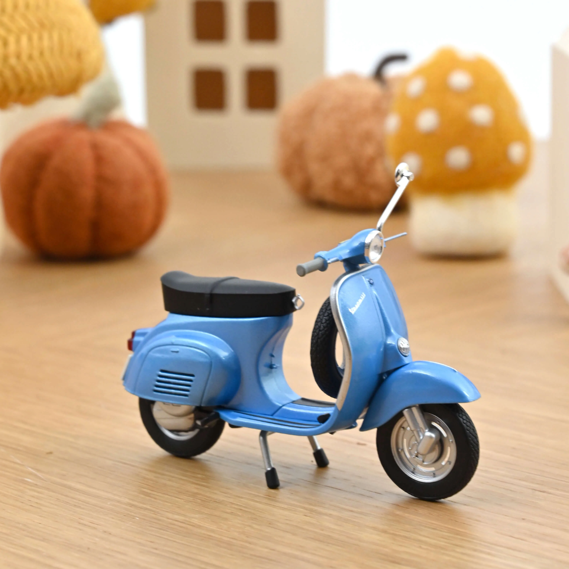 NOREV Vespa 125 Primavera 1968 Blue | 1:18