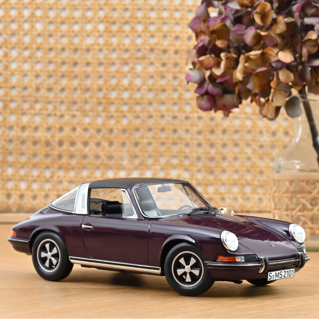 NOREV Porsche 911 E Targa 1971 Purple | 1:18