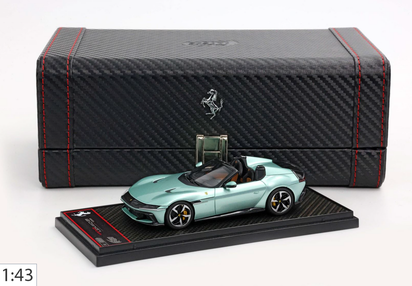 BBR 1:43 Ferrari 12 Cilindri Spider | Verde Tevere (Carbon Pack)
