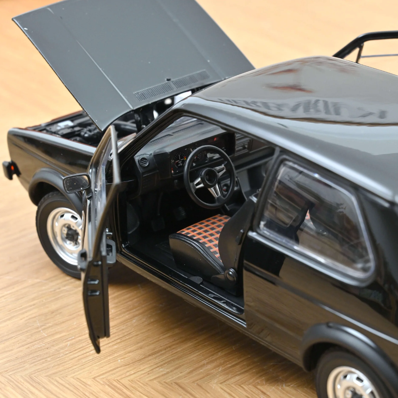 NOREV VW Golf GTI 1976 Black | 1:18
