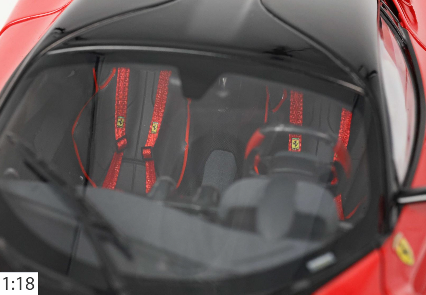 BBR 1:18 Ferrari LaFerrari | Rosso Corsa 322