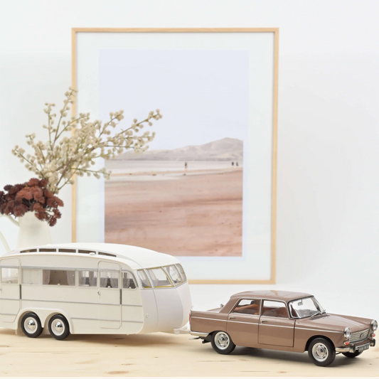 NOREV Peugeot 404 Brown 1965 w/ Caravan Hénon | 1:18