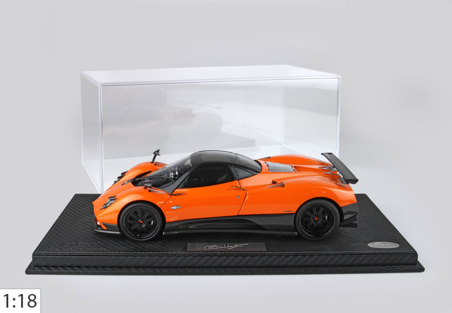 BBR 1:18 Pagani Zonda F (Carbon Pack) - IN ARRIVO