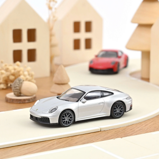 NOREV Porsche 911 GTS 2024 Polar Silver | 1:43 Jet-car