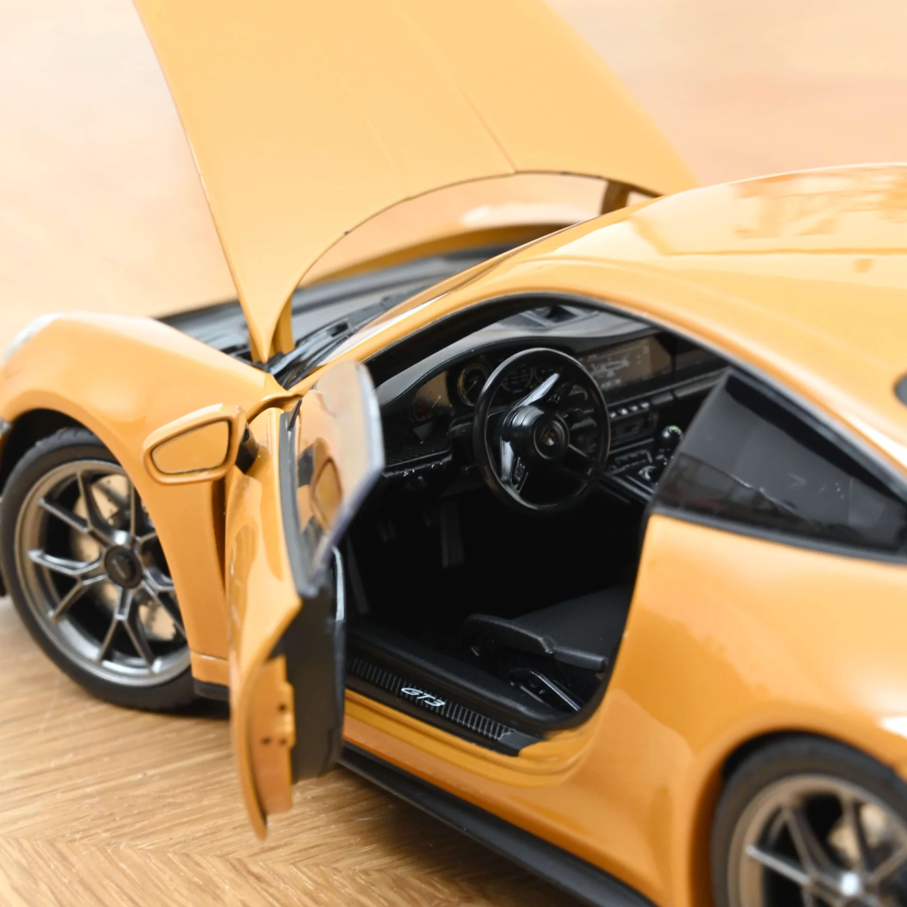 NOREV Porsche 911 GT3 2021 Bahama Yellow | 1:18 - PRE ORDER (25.04.2026)