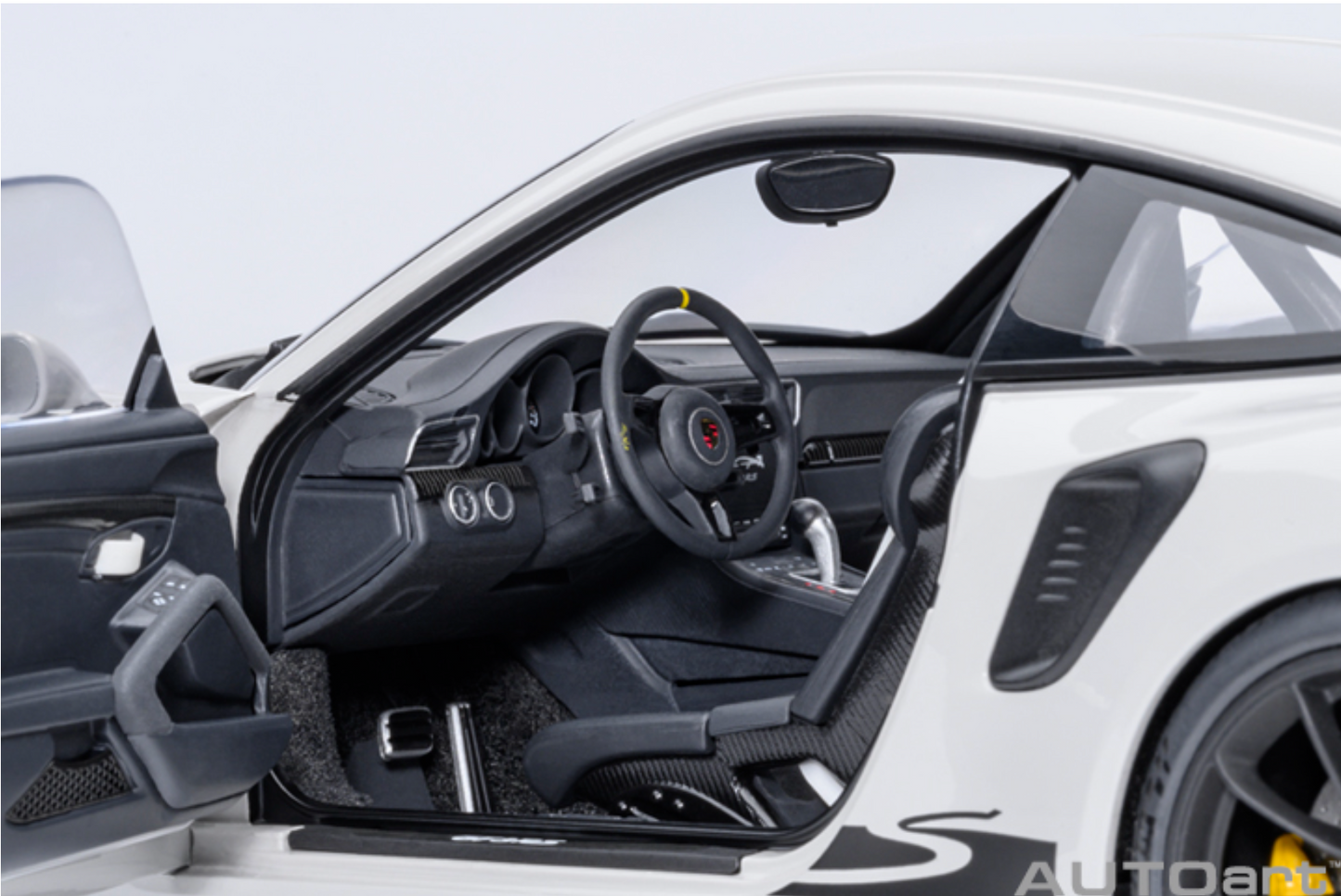 AUTOART Porsche 911 (991.2) GT3 RS 2017 | Crayon 1:18