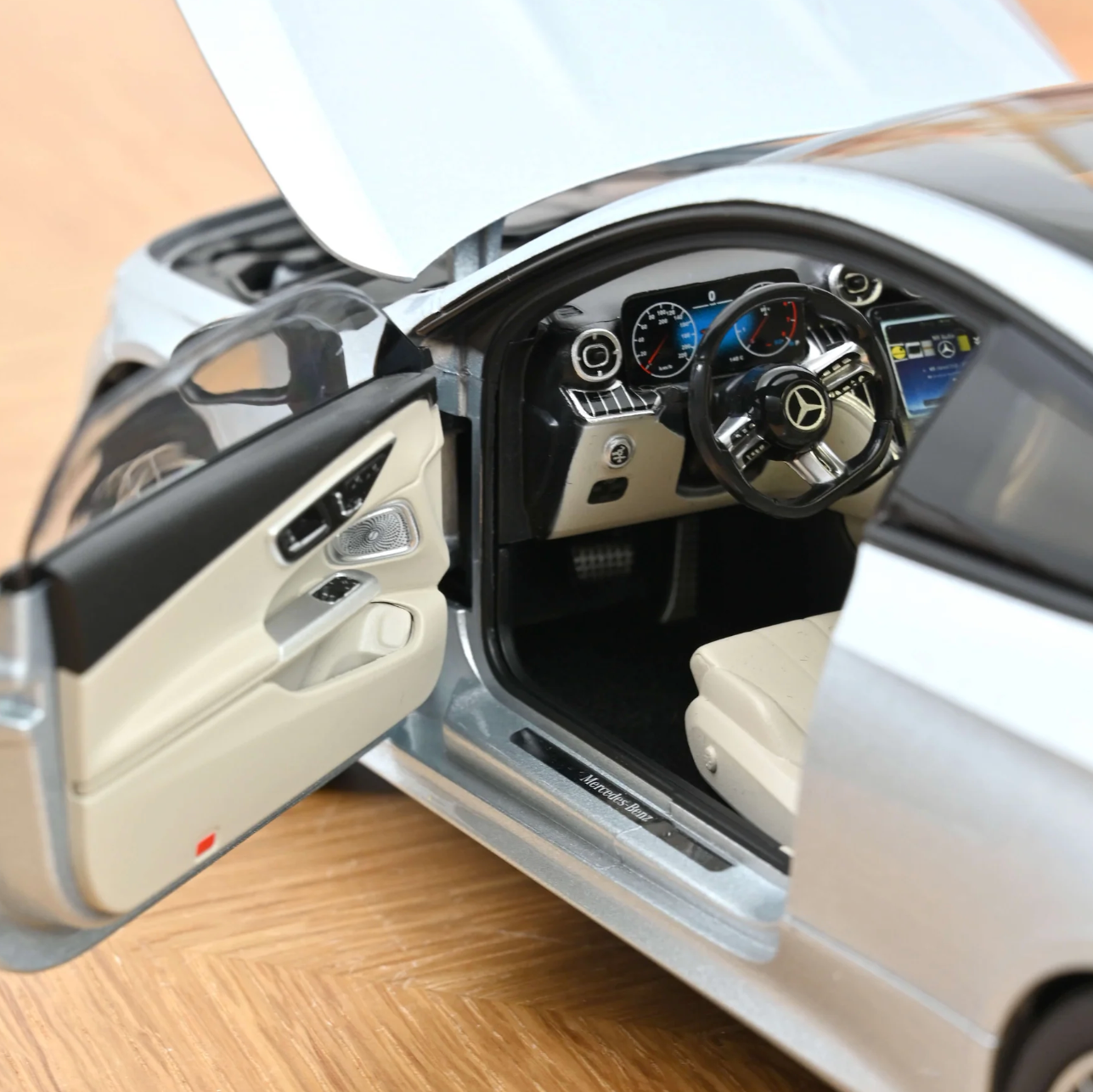 NOREV Mercedes-Benz CLE Coupé 2024 Silver | 1:18 - PRE ORDER (25.07.2026)