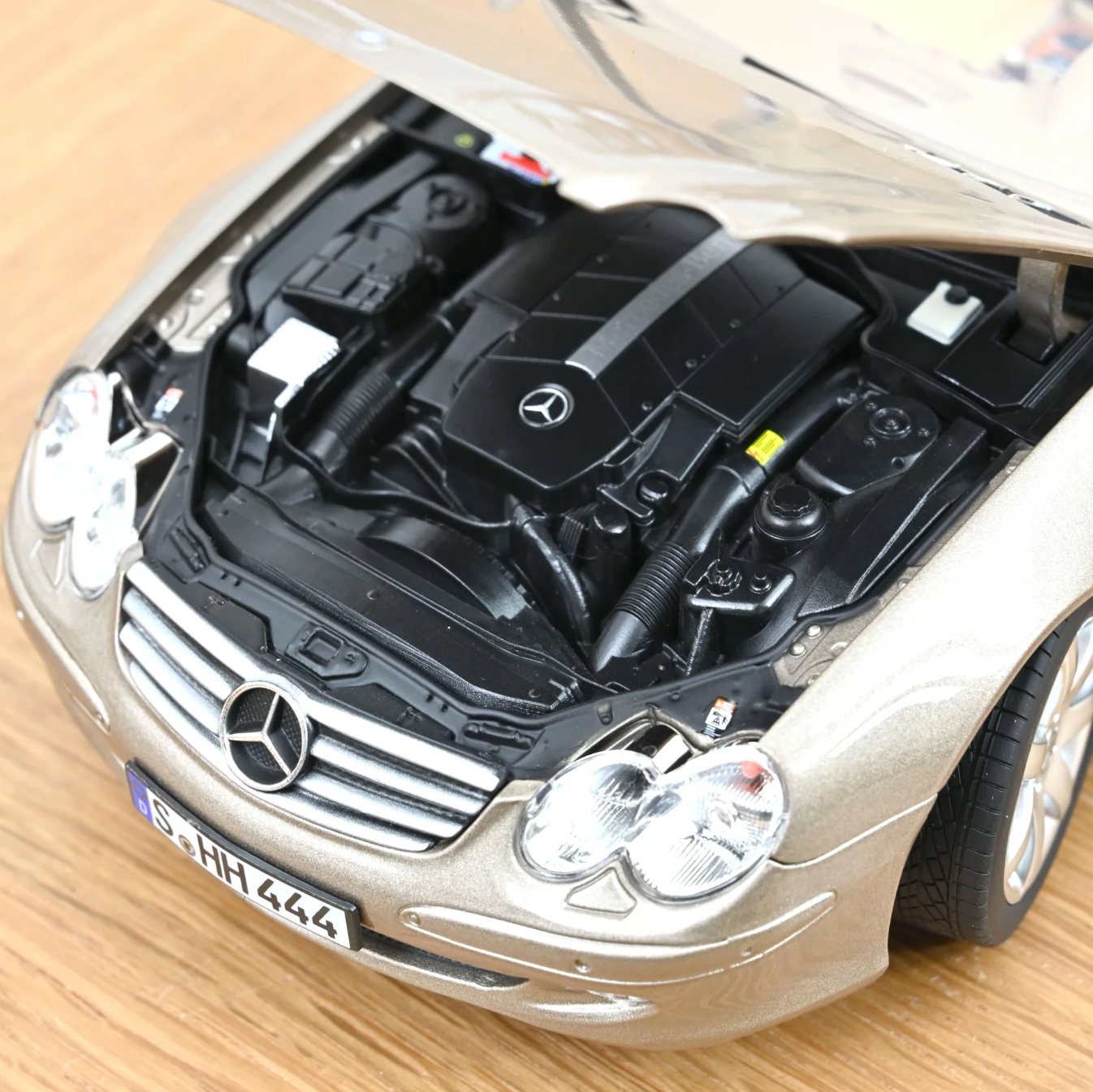 NOREV Mercedes-Benz SL 500 Travertine Beige 2003 | 1:18 - PRE ORDER (25.07.2026)