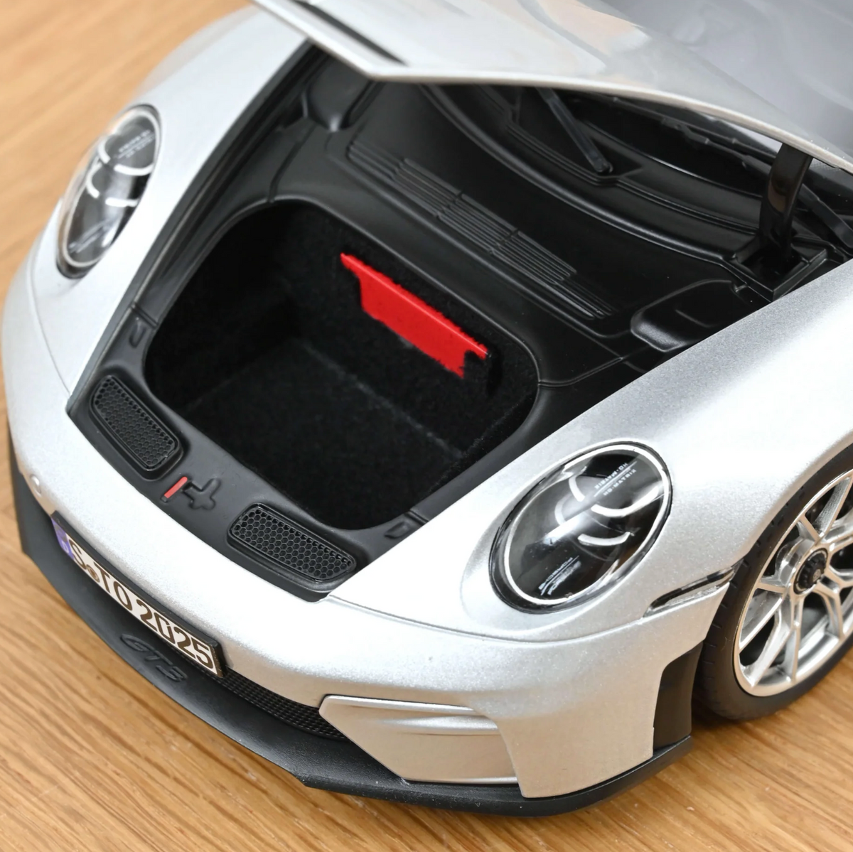 NOREV Porsche 911 GT3 Touring GT 2025 | 1:18