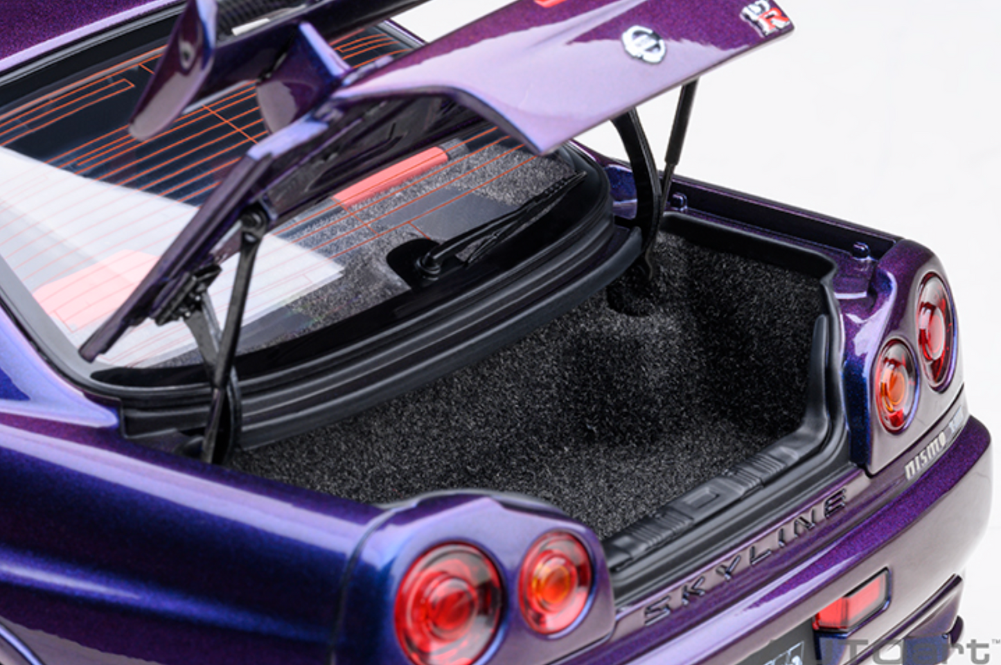 AUTOART Nissan Skyline GT-R (R34) Nismo Z Tune | Midnight Purple III 1:18