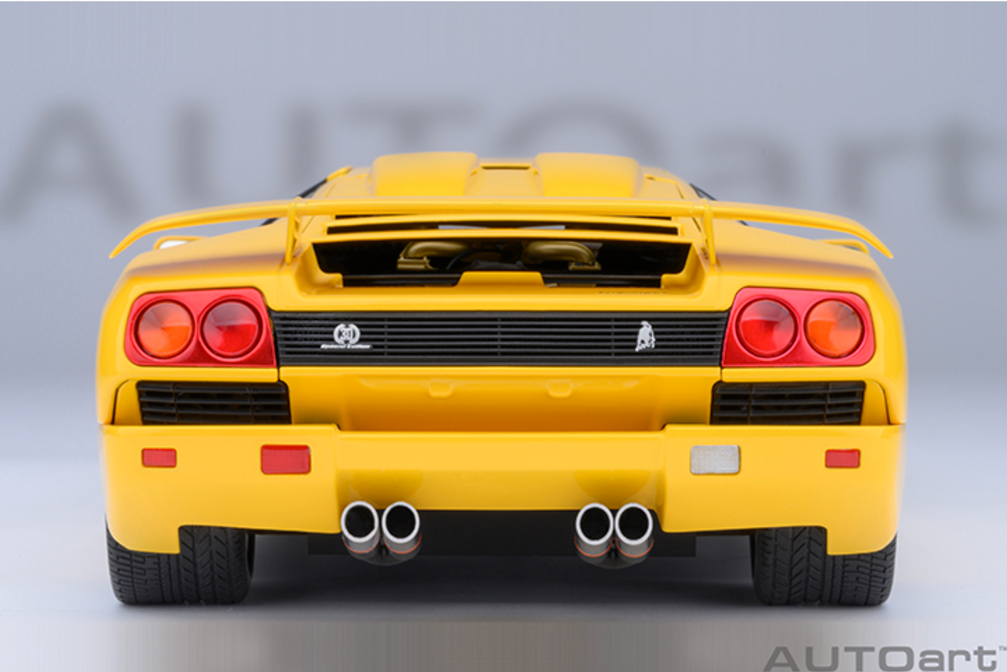 AUTOART Lamborghini Diablo SE30 Jota 1995 | Superfly Yellow 1:18