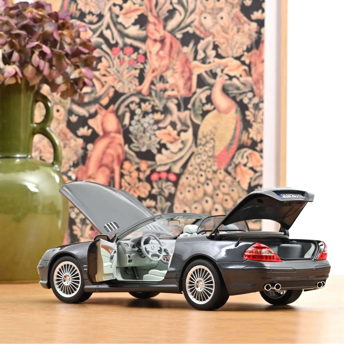 NOREV Mercedes-Benz SL 55 AMG 2003 Tactite Grey | 1:18 Limited Edition - PRE ORDER