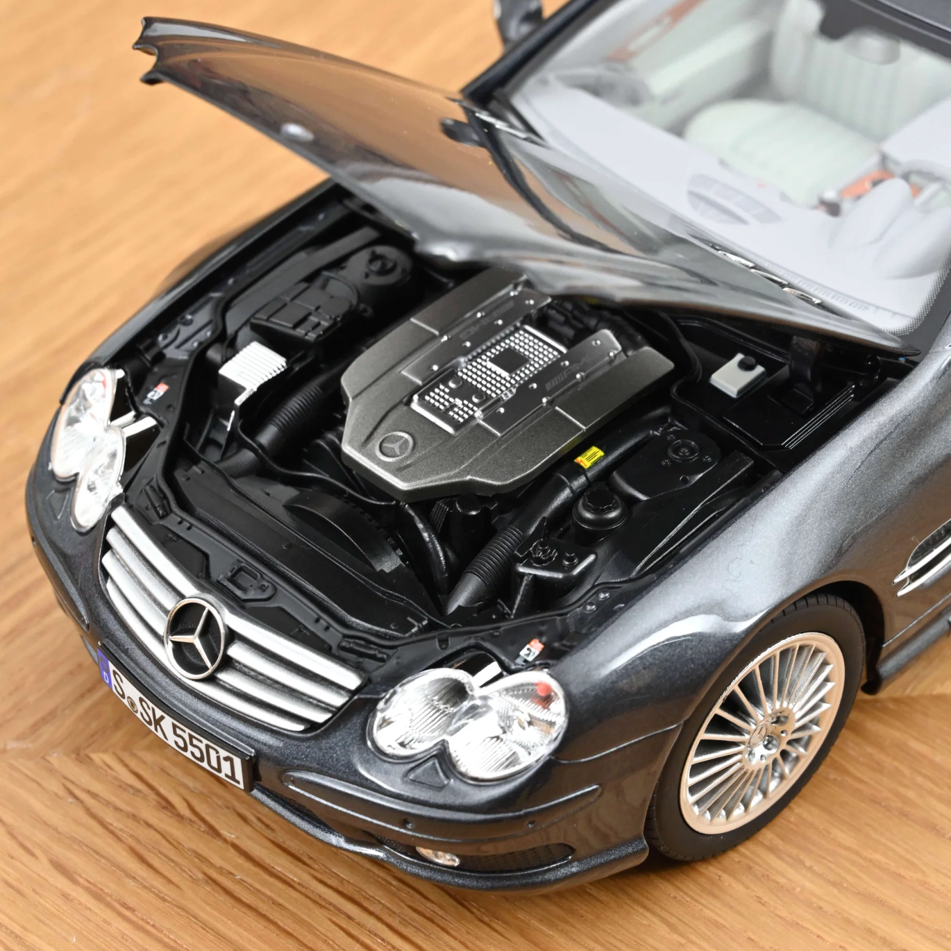 NOREV Mercedes-Benz SL 55 AMG 2003 Tactite Grey | 1:18 Limited Edition - PRE ORDER