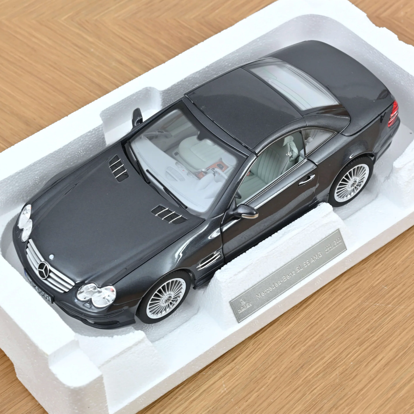 NOREV Mercedes-Benz SL 55 AMG 2003 Tactite Grey | 1:18 Limited Edition - PRE ORDER