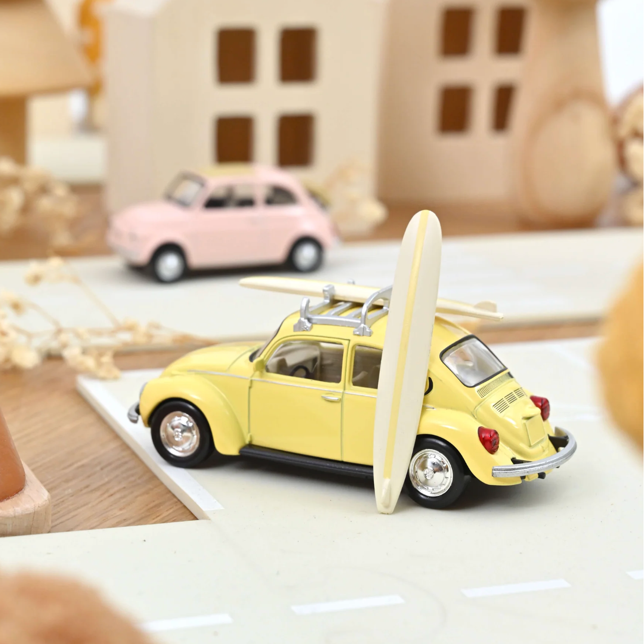 NOREV VW Beetle 1303 1973 Pastel Yellow w/ Surfboards | 1:43 Jet-car