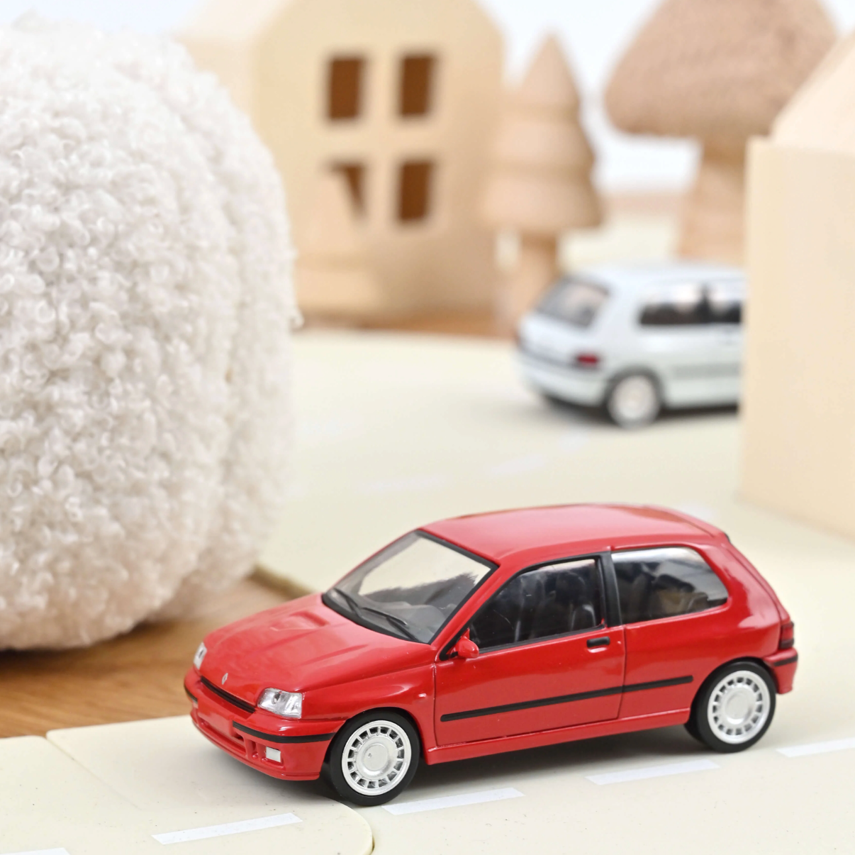 NOREV Renault Clio 16s 1991 Red | 1:43 Jet-car