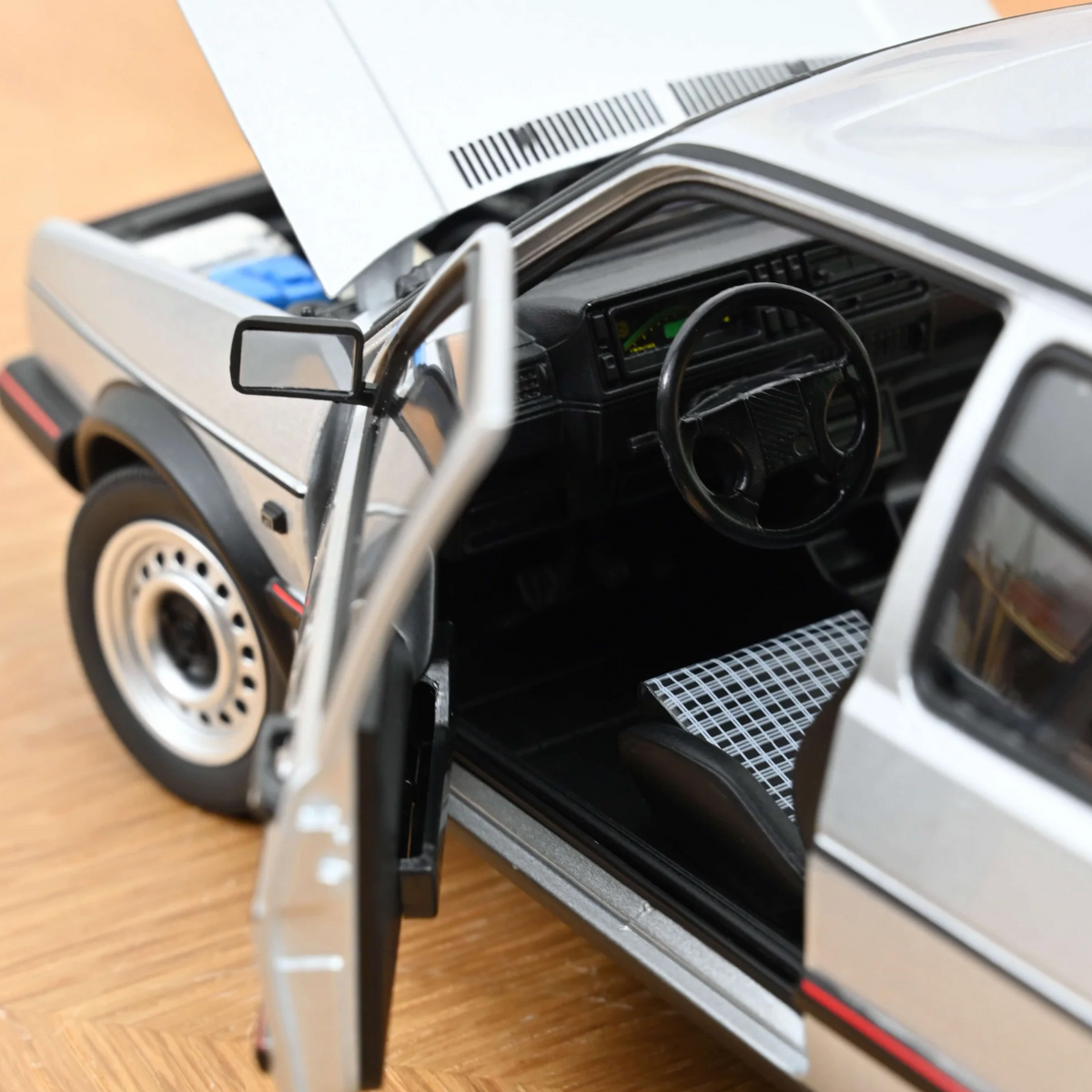 NOREV VW Golf GTI 1989 Diamond Silver | 1:18 - PRE ORDER