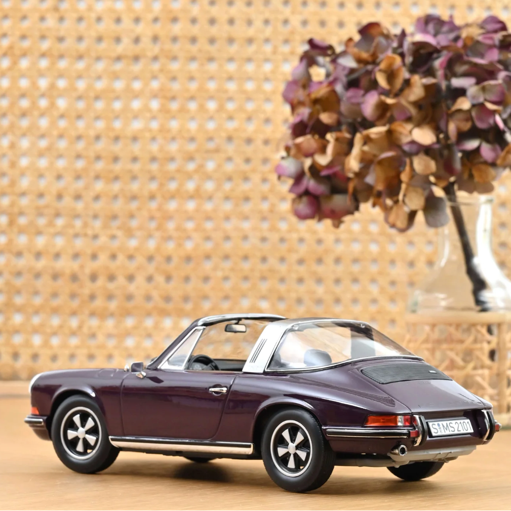 NOREV Porsche 911 E Targa 1971 Purple | 1:18
