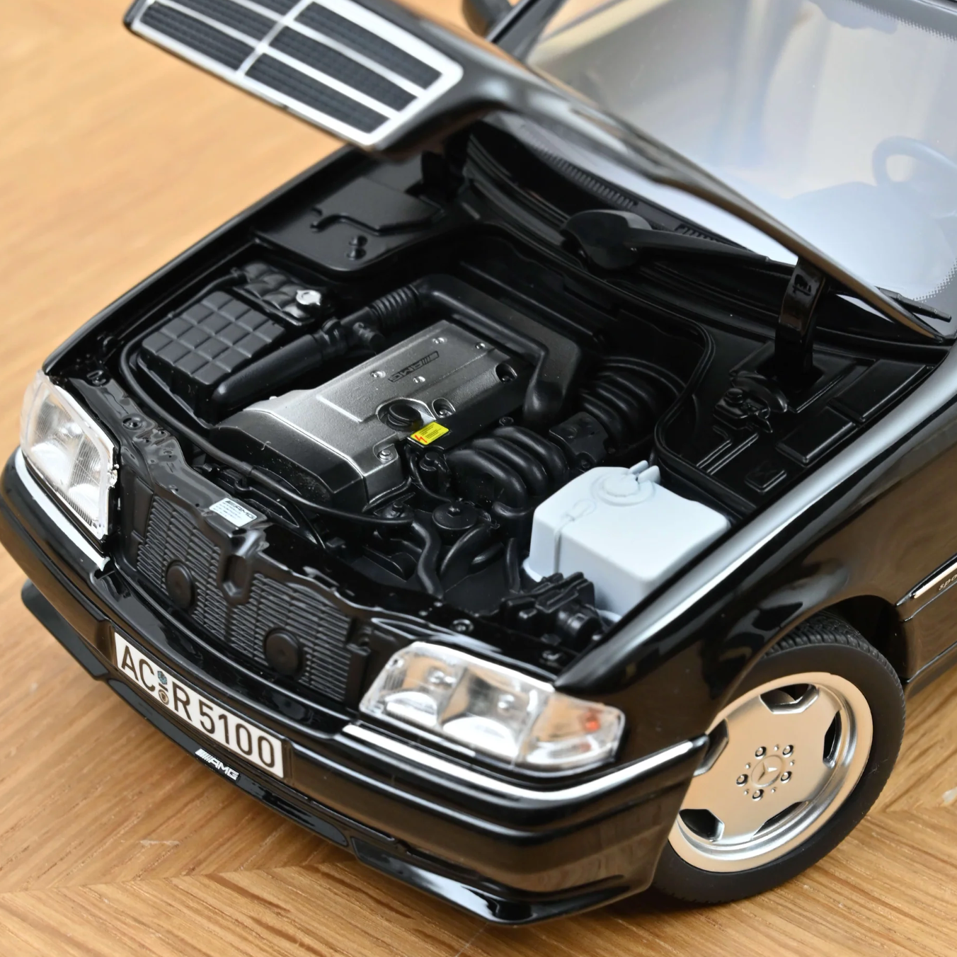 NOREV Mercedes-Benz C36 AMG 1993 Noir Obsidian | 1:18