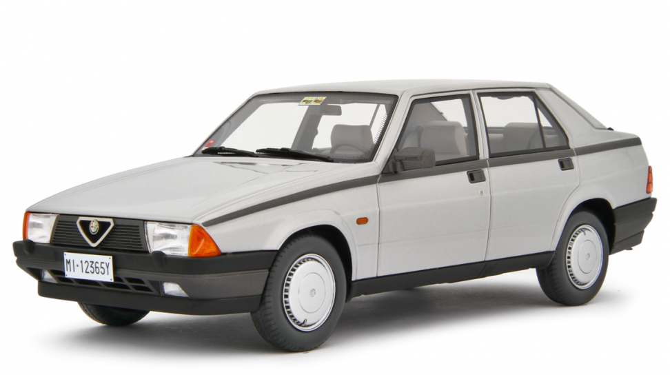 LAUDO RACING Alfa Romeo 75 1.6-1.8 1985 | 1:18