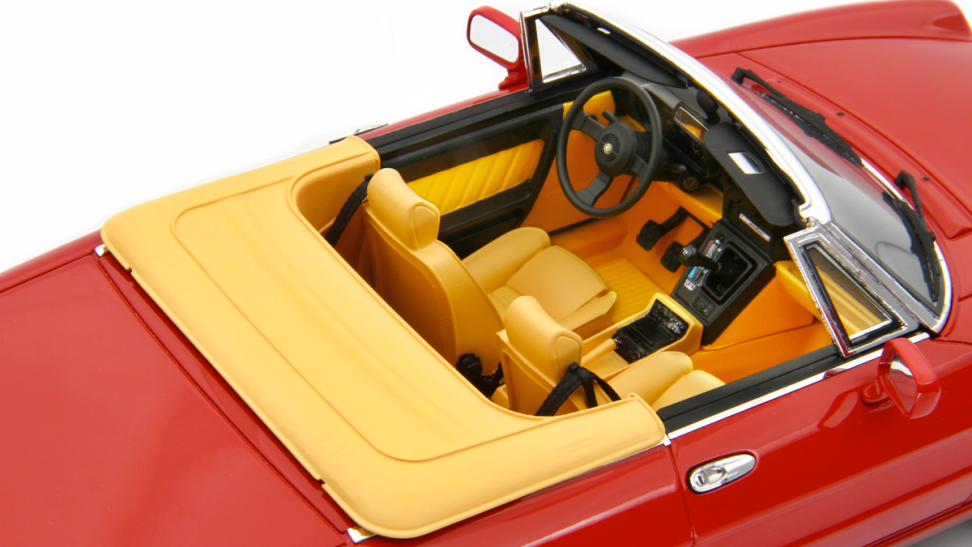 LAUDO RACING Alfa Romeo Spider 1.6-2.0i 1990 | 1:18