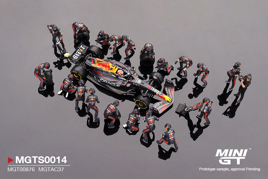 MINI GT Oracle Red Bull Racing RB19 #1  Max Verstappen  2023 F1  2023 Japanese Grand Prix Pit Crew Set | MGTS0014
