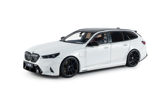 SOLIDO BMW M5 Touring Alpine White 2025 | 1:18