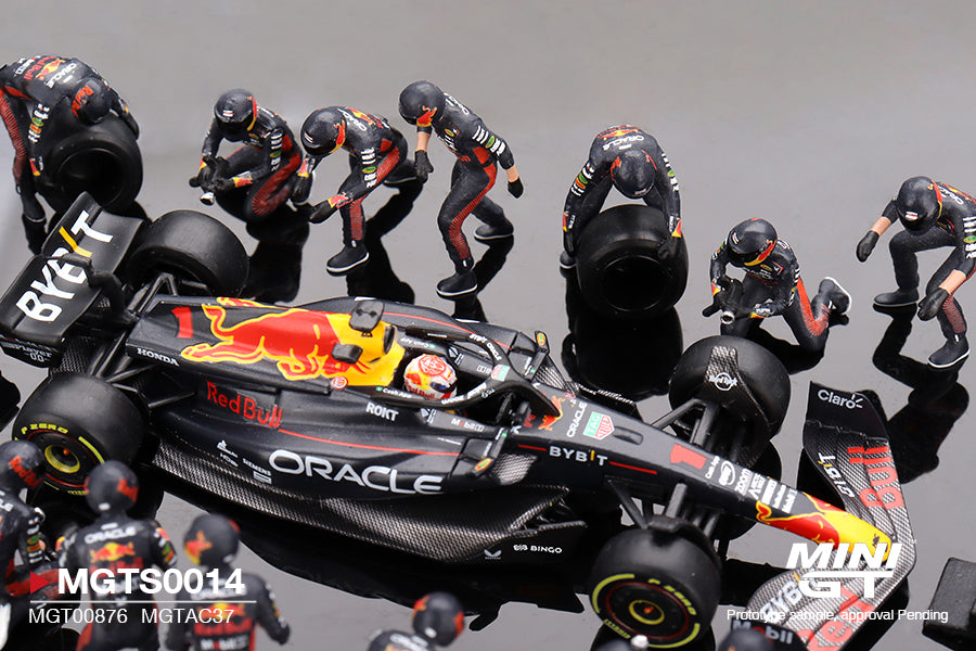 MINI GT Oracle Red Bull Racing RB19 #1  Max Verstappen  2023 F1  2023 Japanese Grand Prix Pit Crew Set | MGTS0014