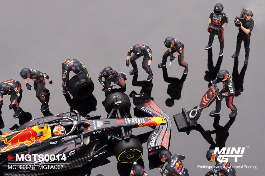 MINI GT Oracle Red Bull Racing RB19 #1  Max Verstappen  2023 F1  2023 Japanese Grand Prix Pit Crew Set | MGTS0014